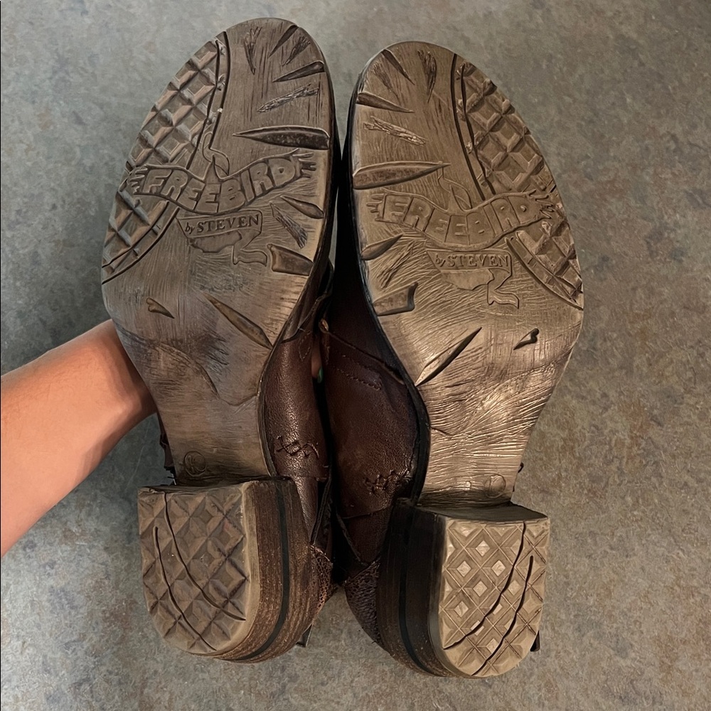 Freebird Mateo Brown Leather Ankle Bootie - Picture 5 of 6